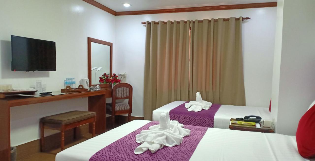 Cln Boutique Hotel Tacloban Eksteriør bilde