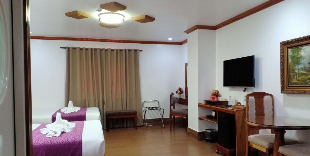 Cln Boutique Hotel Tacloban Eksteriør bilde
